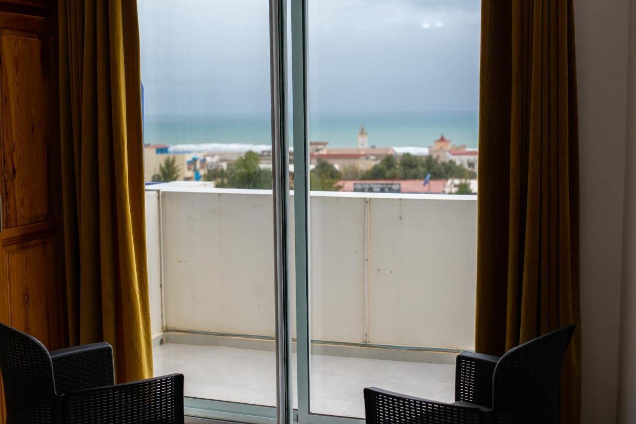 La Perle De Briech Hotel อซิลาห์ ภายนอก รูปภาพ