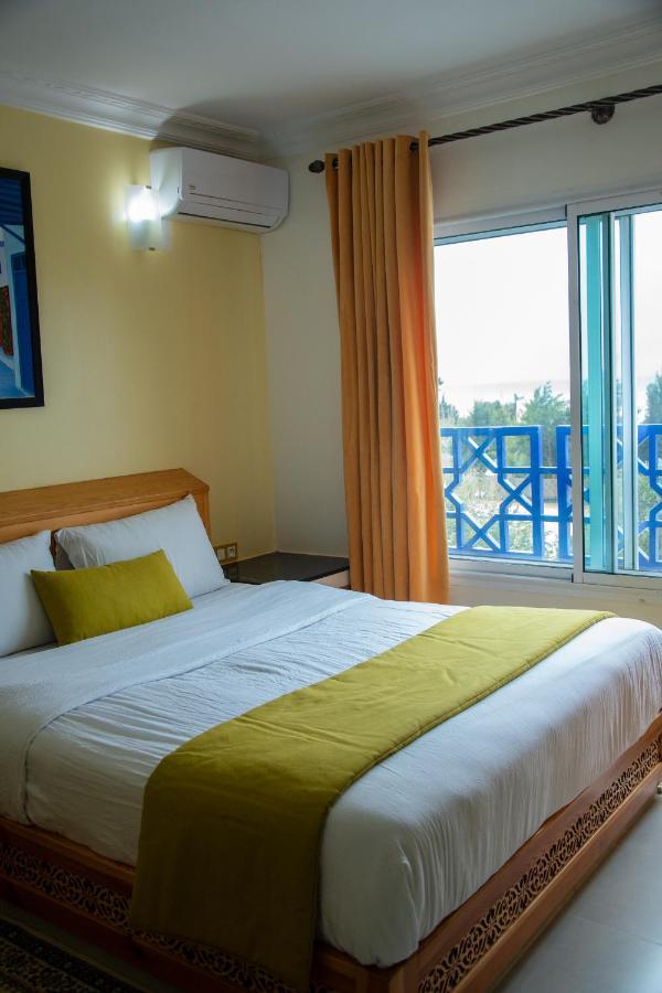 La Perle De Briech Hotel อซิลาห์ ภายนอก รูปภาพ