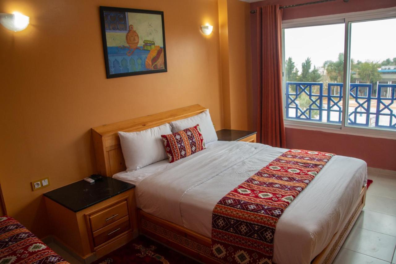 La Perle De Briech Hotel อซิลาห์ ภายนอก รูปภาพ